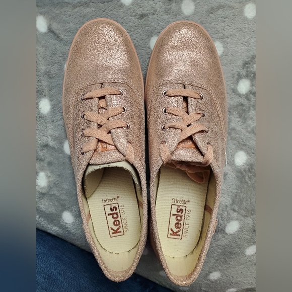 Keds - Brand New never worn size 8.5 - Picture 16 of 17